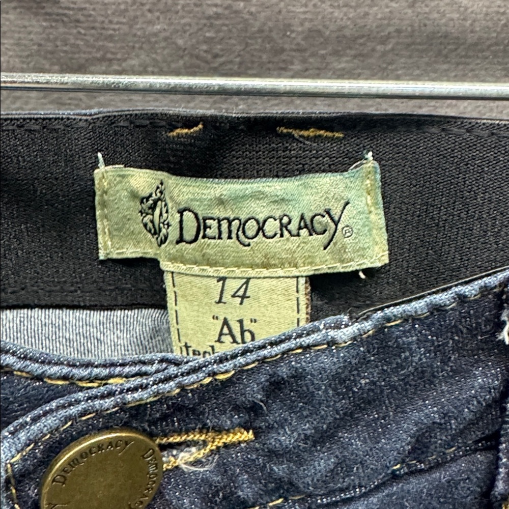Democracy Denim Shorts Size 14 Ab Technology - Picture 2 of 3